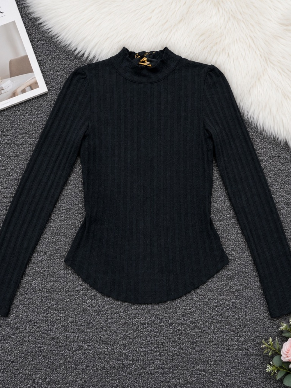 Free People Black Ribbed Long-Sleeve Mock Neck Top with scooped back. Sz L.
